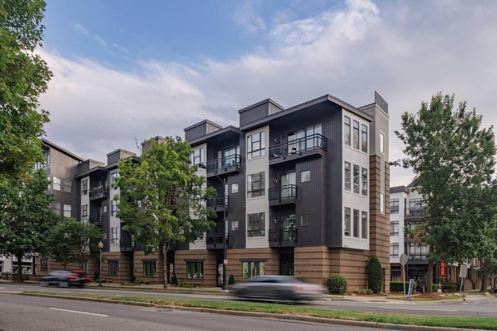Ferienwohnung Townhouse In Uptown King Bed-Wi-Fi-Free Parking-Pool Charlotte Exterior foto