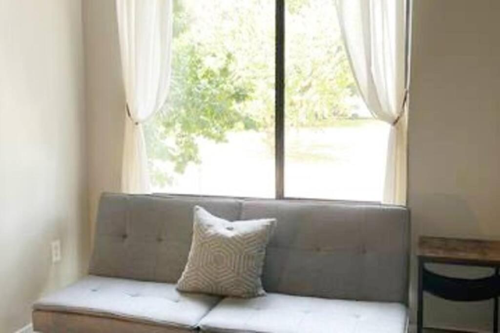 Ferienwohnung Townhouse In Uptown King Bed-Wi-Fi-Free Parking-Pool Charlotte Exterior foto