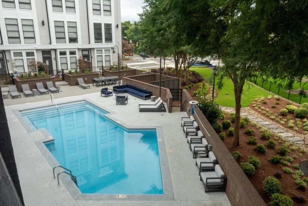 Ferienwohnung Townhouse In Uptown King Bed-Wi-Fi-Free Parking-Pool Charlotte Exterior foto